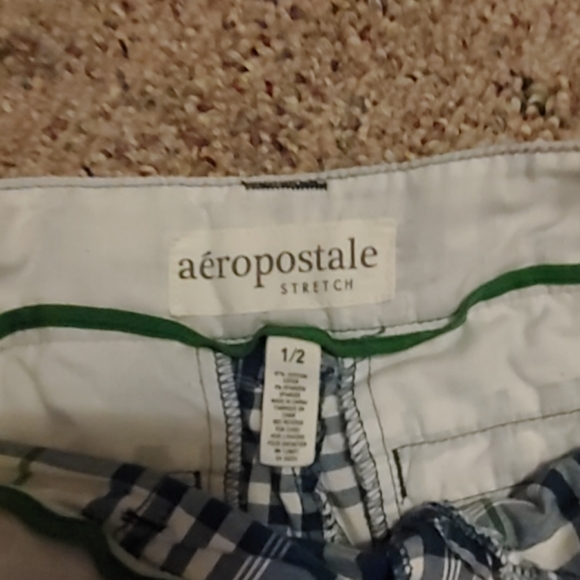 Juniors Aeropostale plaid short shorts - Picture 3 of 3